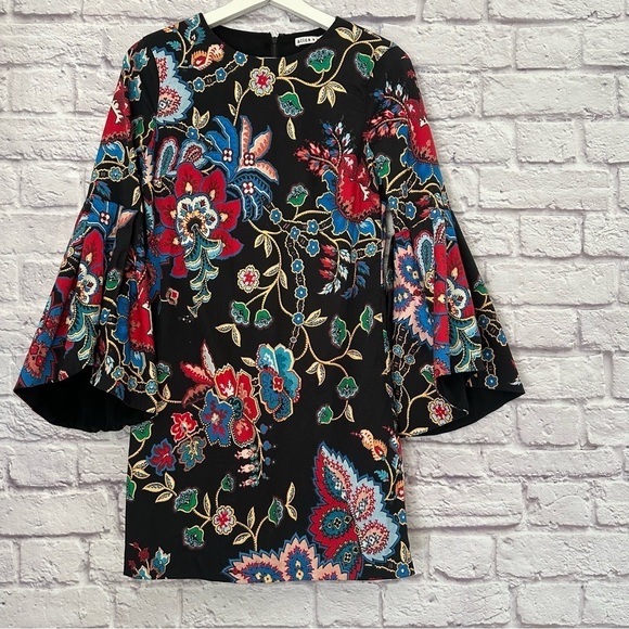 Alice + Olivia Thym Trumpet Sleeve Floral Dress